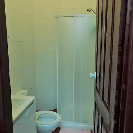 Pb4 House Hostal
