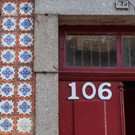 Pb4 House Hostal
